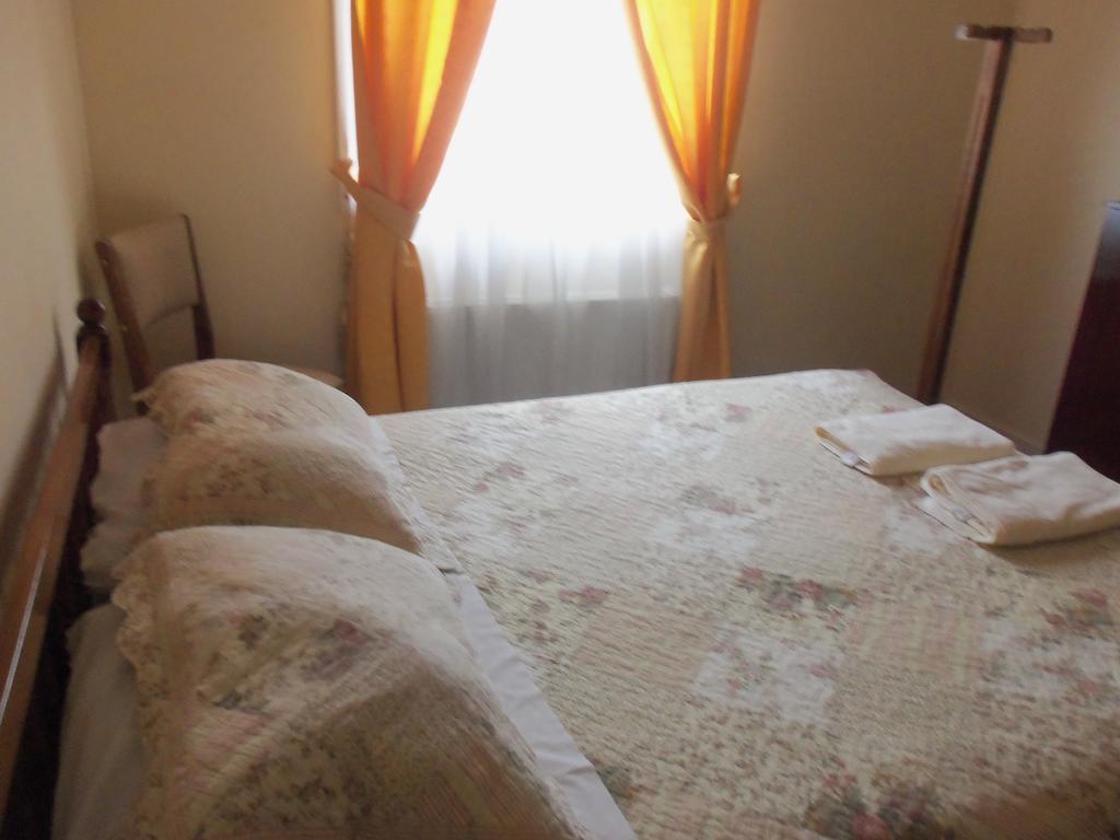 פואנטה ארנס Hostal Joshiken מראה חיצוני תמונה
