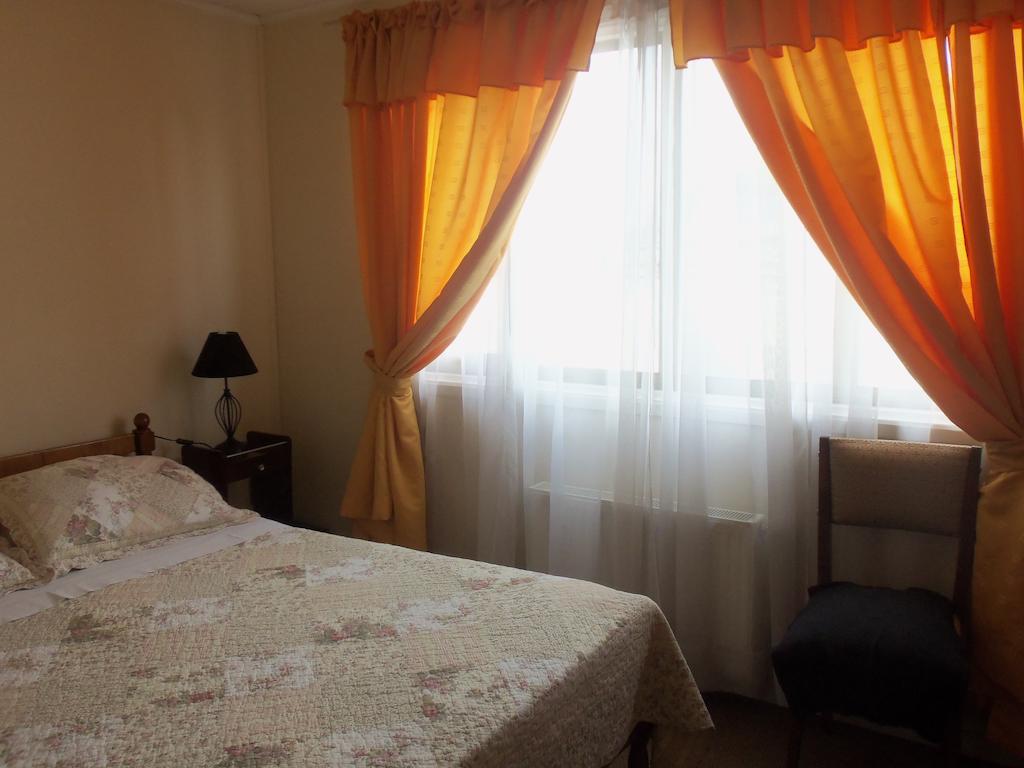 פואנטה ארנס Hostal Joshiken מראה חיצוני תמונה