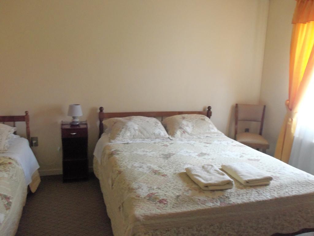 פואנטה ארנס Hostal Joshiken חדר תמונה